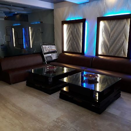 ניו דלהי Hotel Grand Plaza מראה חיצוני תמונה