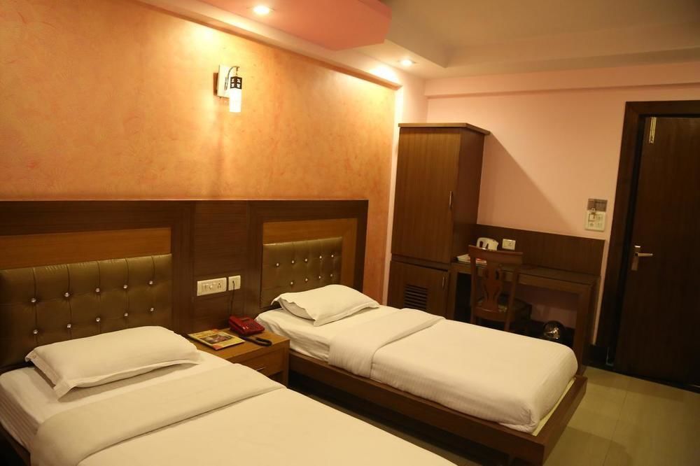 ניו דלהי Hotel Grand Plaza מראה חיצוני תמונה