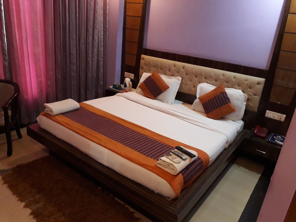 ניו דלהי Hotel Grand Plaza מראה חיצוני תמונה